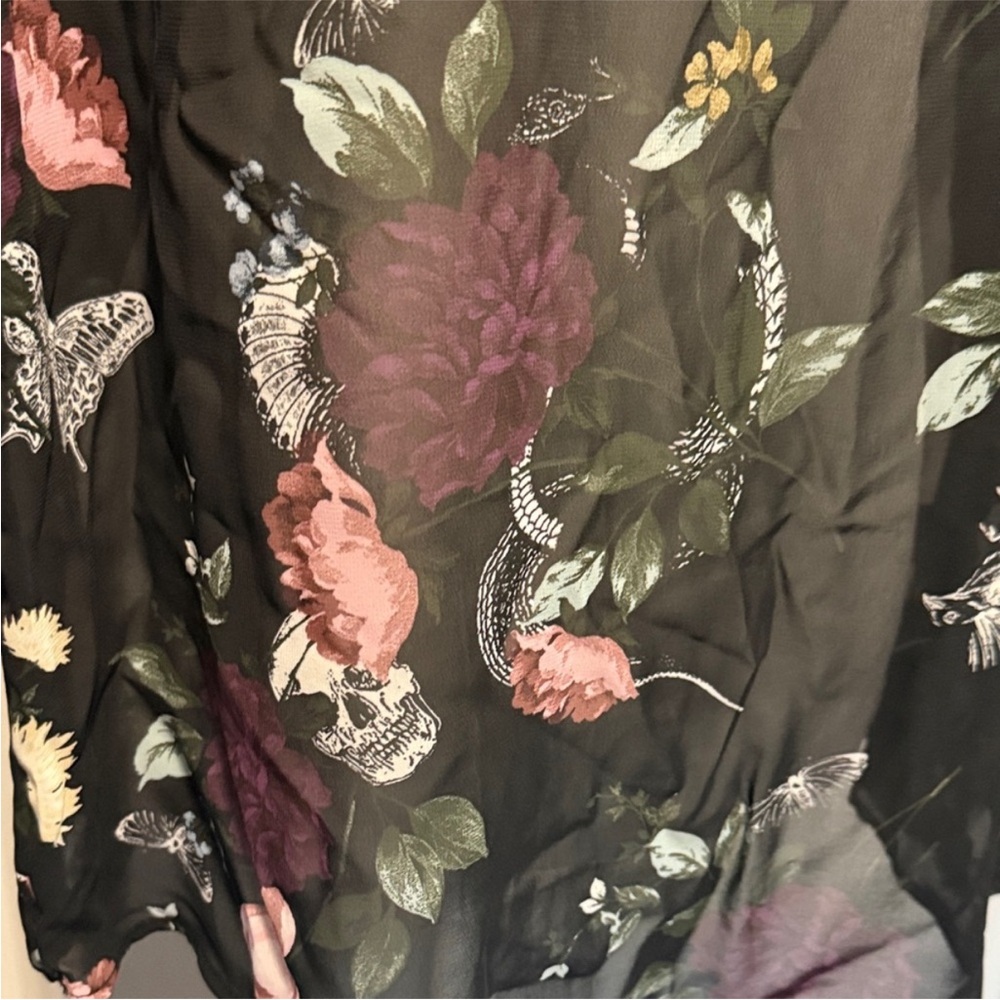 Torrid floral skulls sheer long sleeve - Picture 5 of 7